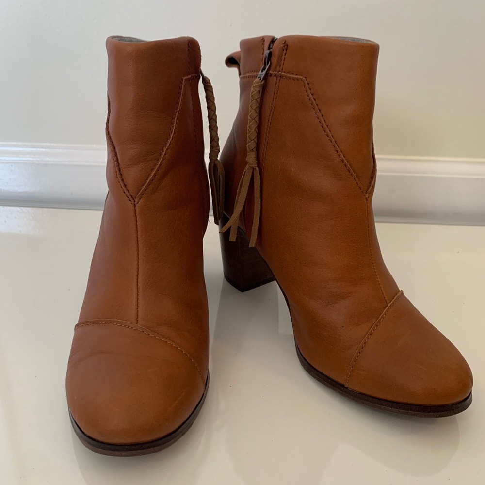 TOMS Cognac Leather Ankle Boots - 7 - 3in heel